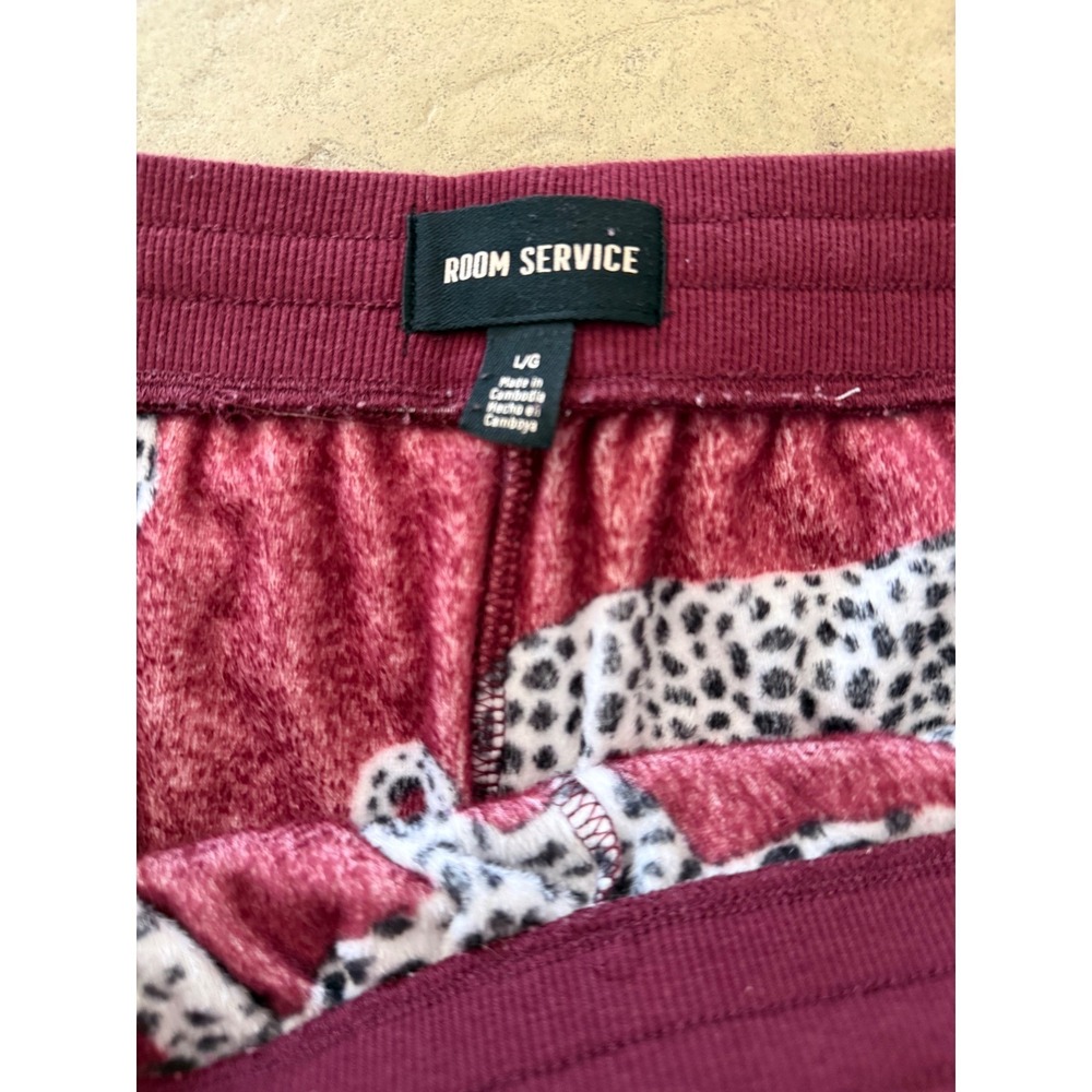 Room Service Womens Burgundy Leopard Print Velvet Pajama Set Velour Joggers L - Picture 13 of 16